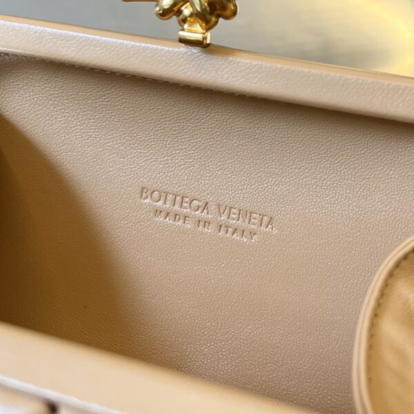 Bottega Veneta Knot