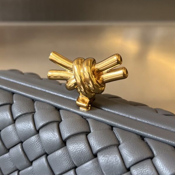 Bottega Veneta Knot