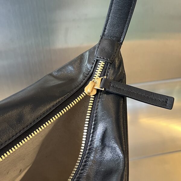 Bottega Veneta Hobo knot Bag