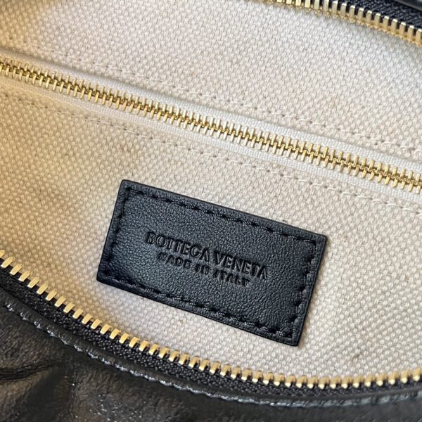 Bottega Veneta Hobo knot Bag
