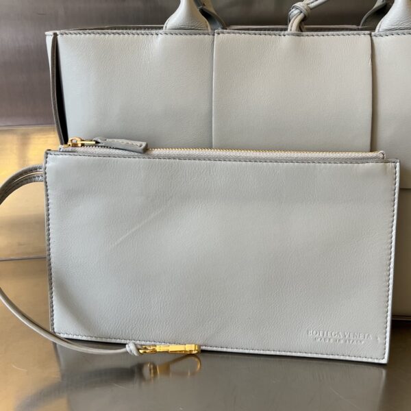 Bottega Veneta Arco Tote