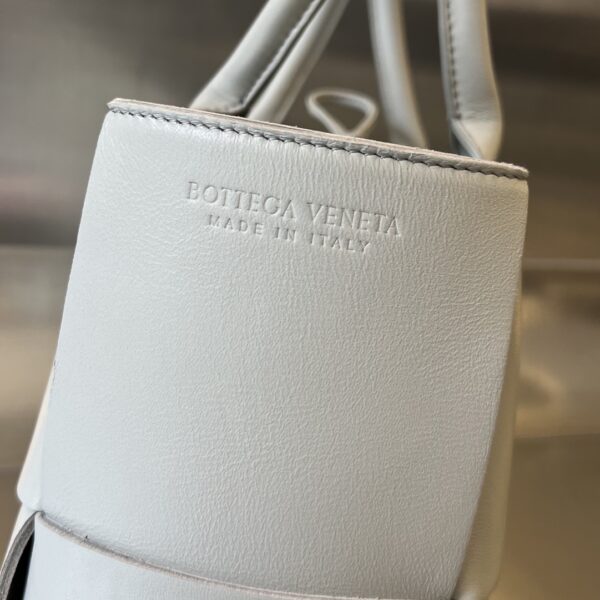 Bottega Veneta Arco Tote