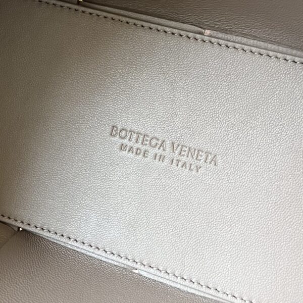 Bottega Veneta Arco Tote