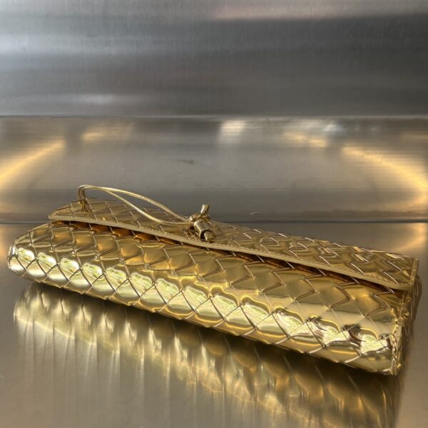 Bottega Veneta Long Clutch Andiamo With Handle