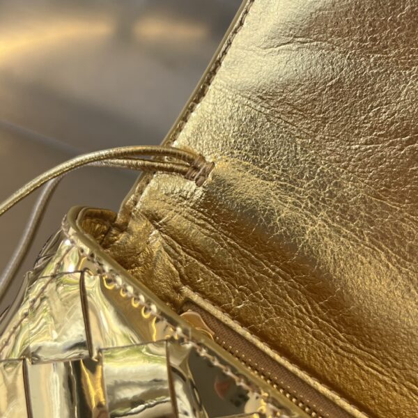 Bottega Veneta Long Clutch Andiamo With Handle