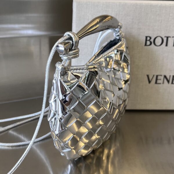 Bottega Veneta BV Mini Sardine
