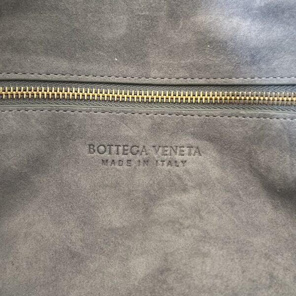 Bottega Veneta Classic Jodie