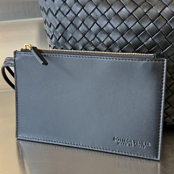 Bottega Veneta BV Small Cabat Bucket