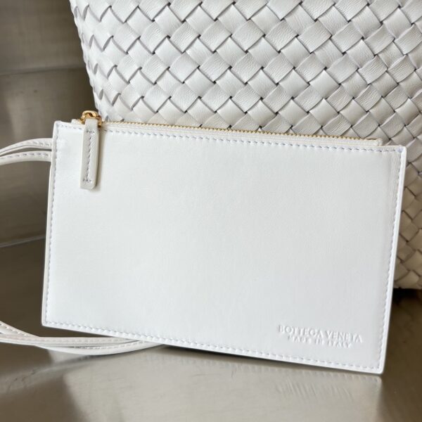Bottega Veneta BV Small Cabat Bucket