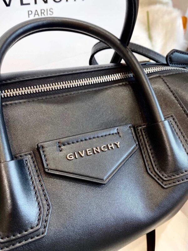 Givenchy Antigona Soft