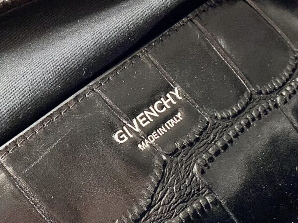 ANTIGONA LOCK SOFT