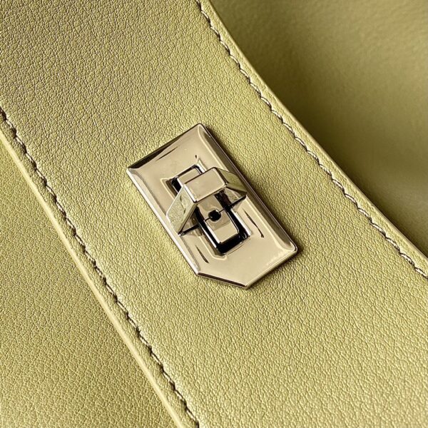ANTIGONA LOCK SOFT