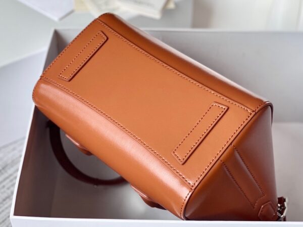 Givenchy Antigona Lock Soft