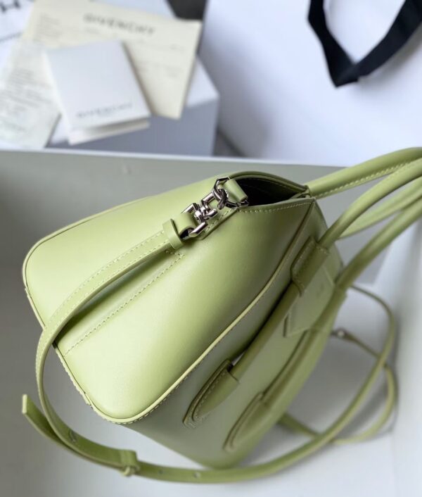 Givenchy Antigona Lock Soft
