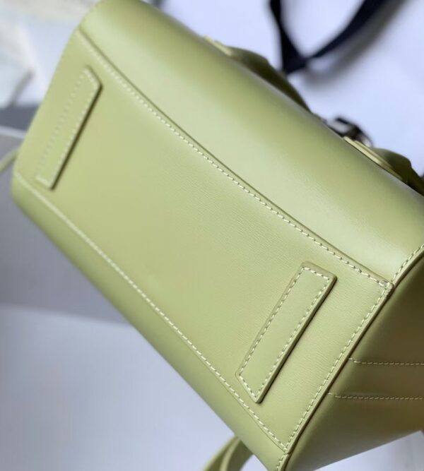 Givenchy Antigona Lock Soft