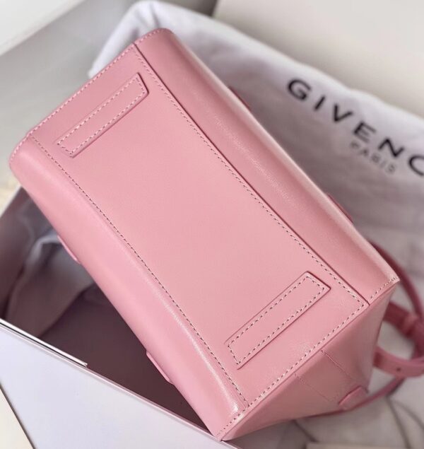 Givenchy Antigona Lock Soft