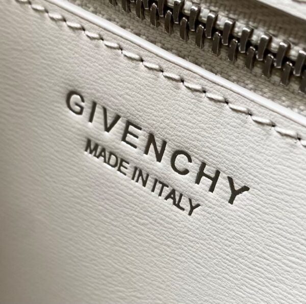 Givenchy Antigona Lock Soft
