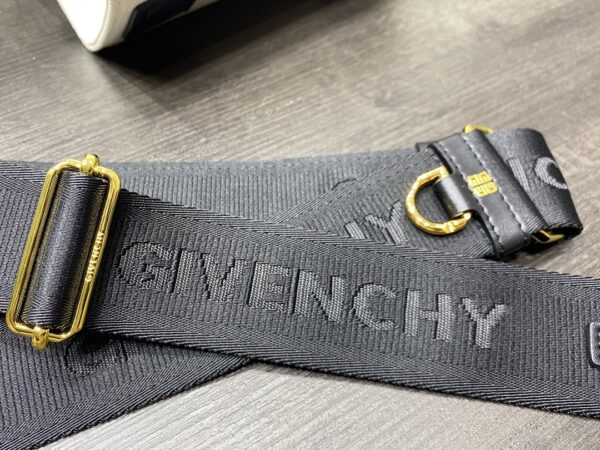 Givenchy Cabas G-tote Mini