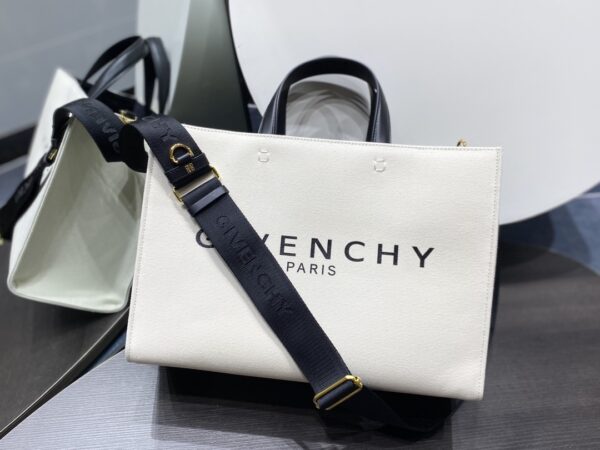 Givenchy Cabas G-tote Medium