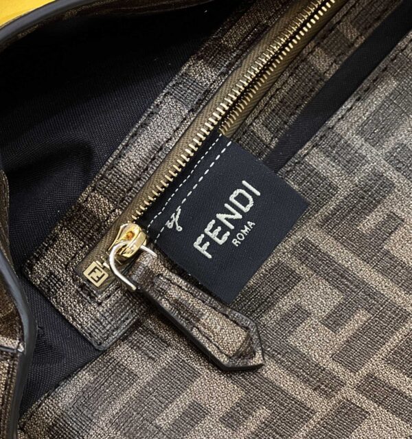 Fendi  Baguette  Medium Handbag