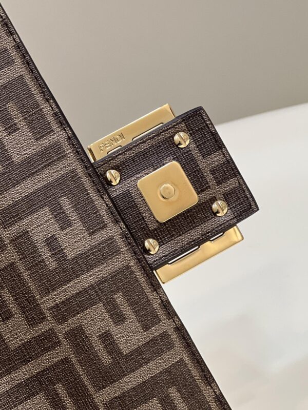 Fendi  Baguette  Medium Handbag