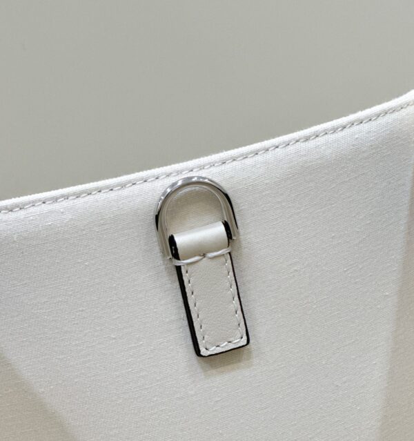 Fendi Medium Sunshine Shopper