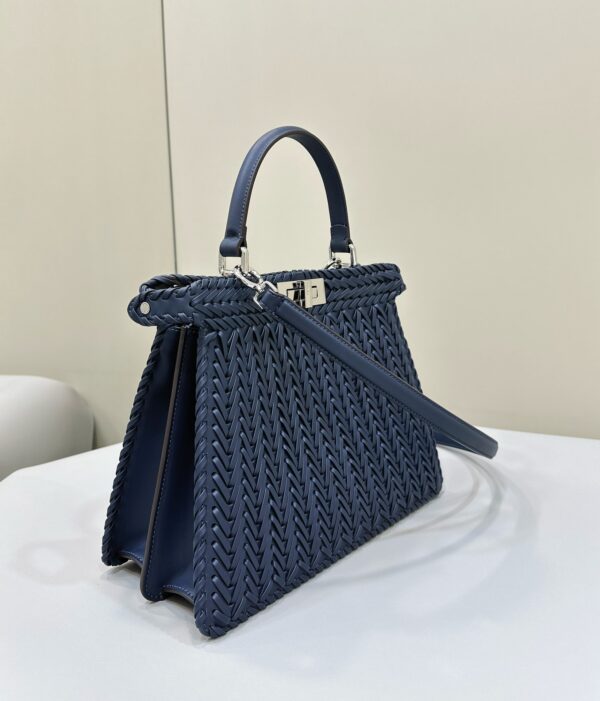 Fendi Peekaboo ISeeU Medium