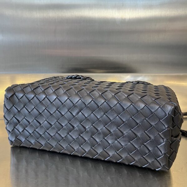 BOTTEGA VENETA MEDIUM ANDIAMO BAG