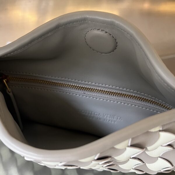 Bottega Veneta Small Hop