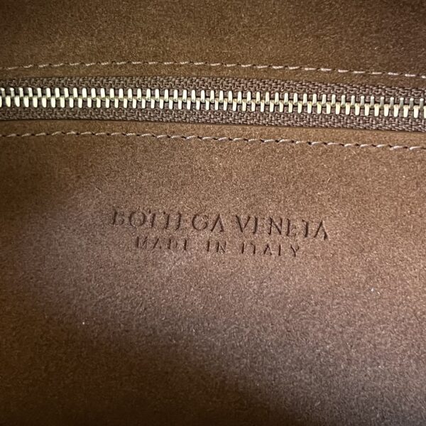 Bottega Veneta Small Hop