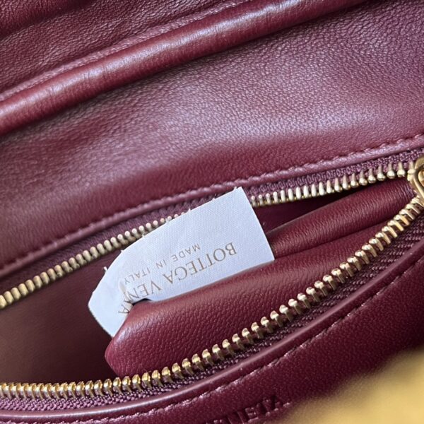 Bottega Veneta BV Small Getaway