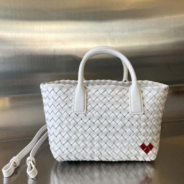 Bottega Veneta Cabat Mini