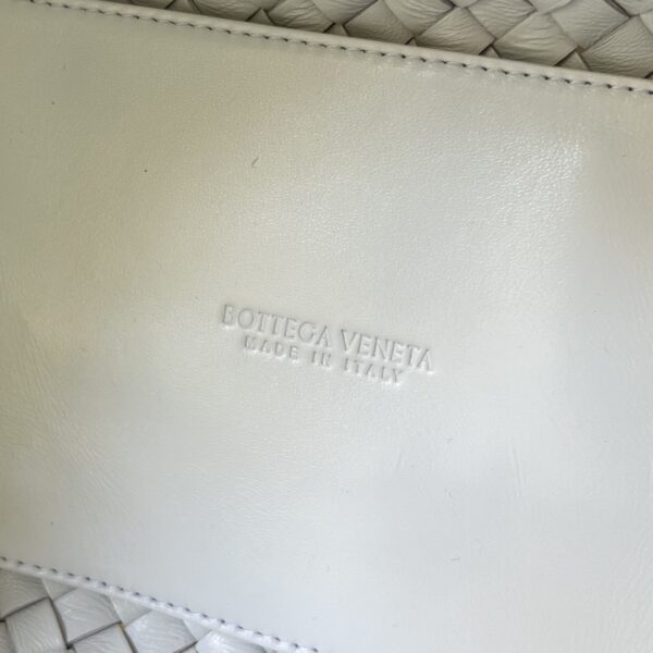 Bottega Veneta Cabat Mini