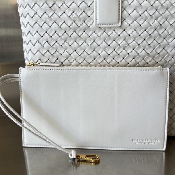 Bottega Veneta Cabat Large Bag