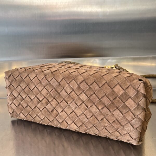 BOTTEGA VENETA MEDIUM ANDIAMO BAG