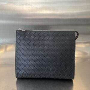 Bottega Veneta Intrecciato Standing Pouch