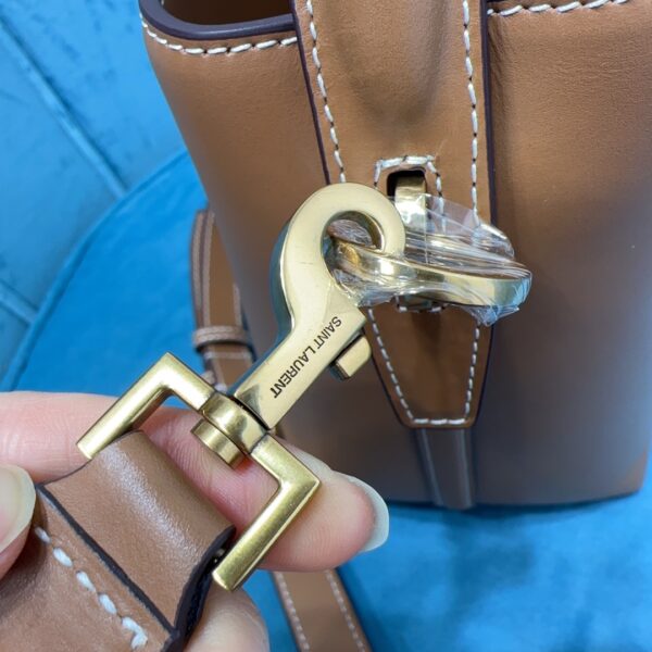 YSL LE 37 SMALL IN SHINY LEATHER