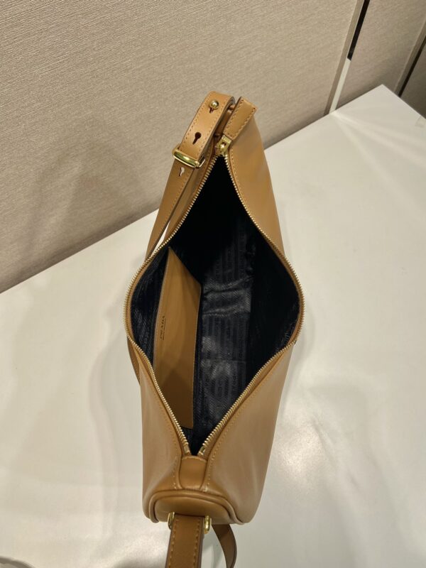 Prada Large leather shoulder bag Hobo