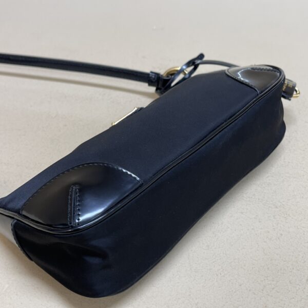Prada Re-Edition 2002 Re-Nylon and brushed leather shoulder bag