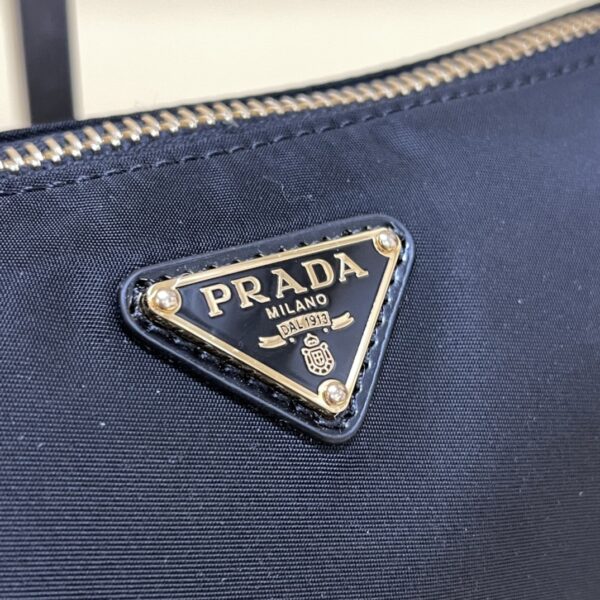 Prada Re-Edition 2002 Re-Nylon and brushed leather shoulder bag