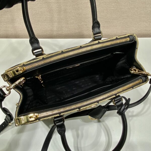 Medium Prada Galleria Saffiano leather bag