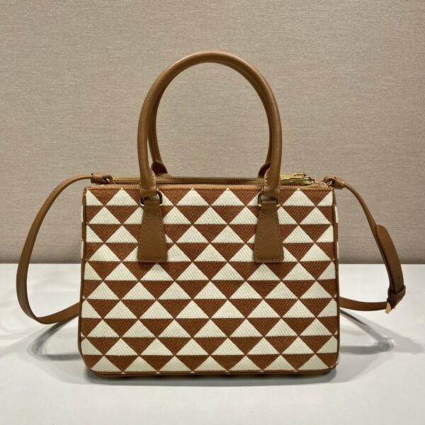 Medium Prada Galleria Saffiano leather bag