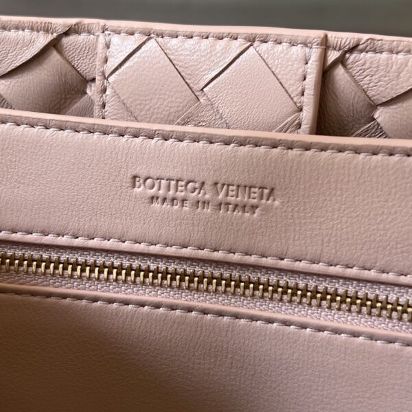 BOTTEGA VENETA BV Small Andiamo
