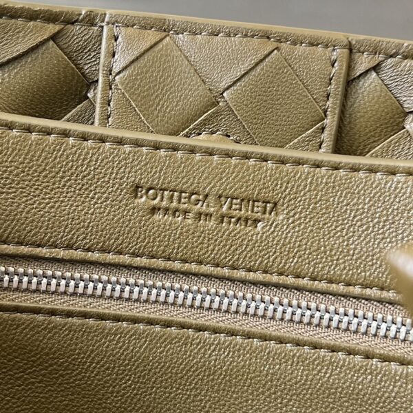 BOTTEGA VENETA BV Small Andiamo