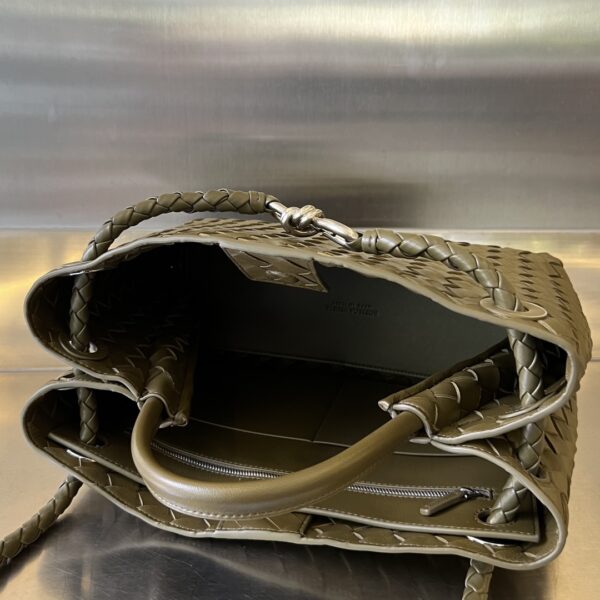 BOTTEGA VENETA MEDIUM ANDIAMO BAG