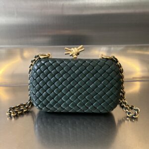 Bottega Veneta Knot With Chain