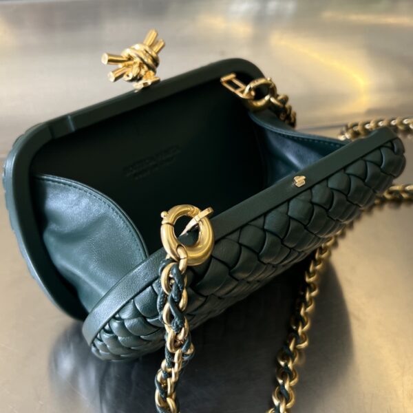 Bottega Veneta Knot With Chain