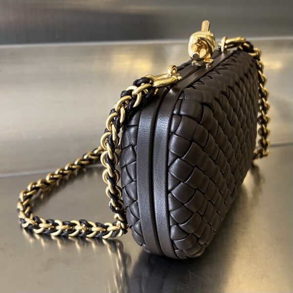 Bottega Veneta Knot With Chain