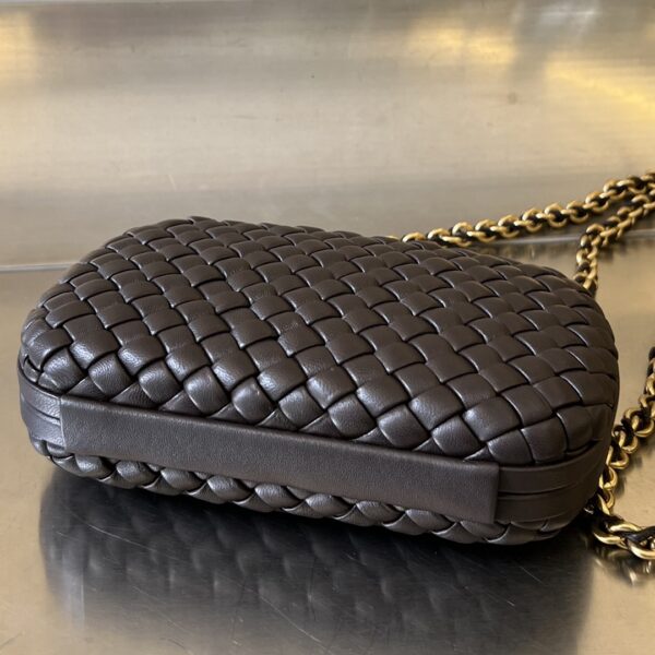 Bottega Veneta Knot With Chain