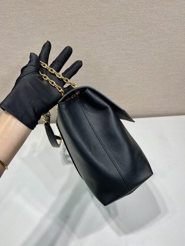 Prada Leather shoulder Bag